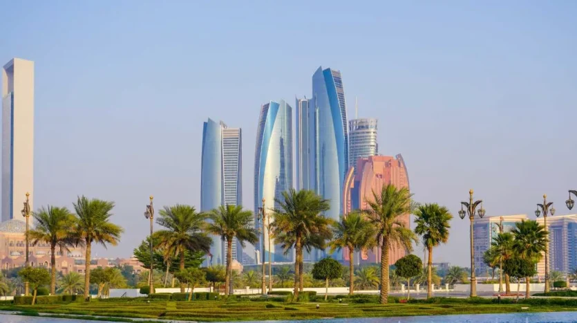 Top Reasons to Invest in Abu Dhabi's Thriving Real Estate Market in 2025